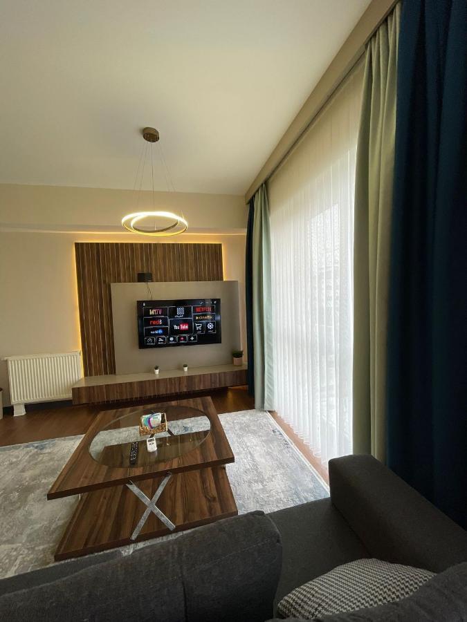 Luxury 2-bedroom In Prime Suites Near Mall Of - 87 Apartament Istanbul